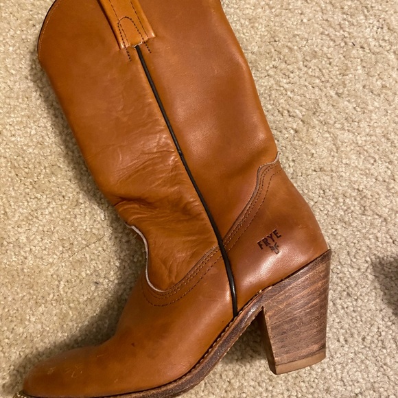Frye Vintage Boots - Picture 2 of 4